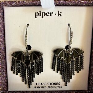 New Piper K Black Glass Stone Bat Earrings Lead Safe Nickel Free